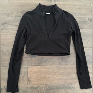 Aritzia 1/2 zip